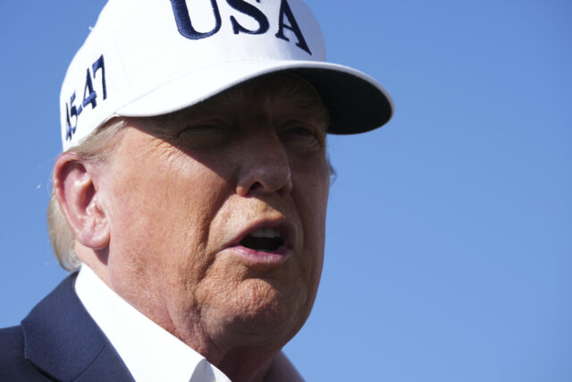 Donald Trump Classificação de colapso com a classe média da América

