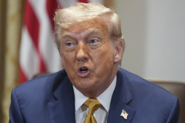Donald Trump Sènad Mosin e Xi Necoming Moscou, Pequim: Áudio

