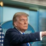 Donald Trump chama para publicar "todos os testemunhos perfumados do grande júri" em caso de Jeffrey Epstein