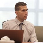 O assassino curto de Härdare Bryan Kohberger está retratado no tribunal do condado de Ada, em Boise, Idaho, em julho