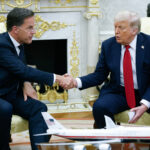Donald Trump muda sua sintonia na natação