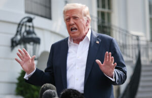 Donald Trump sofre um revés triplo legal em horas Donald Trump sofre um revés triplo legal em horas