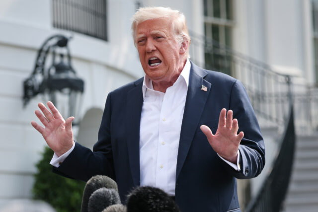 Donald Trump sofre um revés triplo legal em horas

