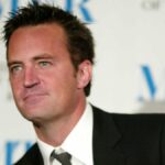 Dr. Matthew Perry "descansa profunda", dá olhos como confissão criminal