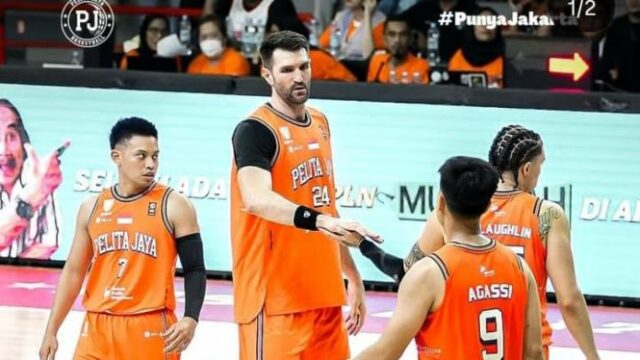 Duel Hot Pelita Jaya vs Satria Muda nas semifinais da IBL 2025: não apenas a luta final

