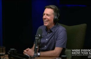 Ed Helms estava nervoso ao mostrar sua mãe “Mamurluk” depois de crescer no vídeo reprimido do sul da Southern Home Ed Helms estava nervoso ao mostrar sua mãe "Mamurluk" depois de crescer no vídeo reprimido do sul da Southern Home