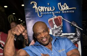 Ele era um monstro indestrutível com um físico assustador. Agora ele está em uma cama de hospital … porque os médicos dão um aviso agudo Ronnie Coleman, 61, admitiu ter usado esteróides desde os 30 anos para construir músculos depois que ele foi