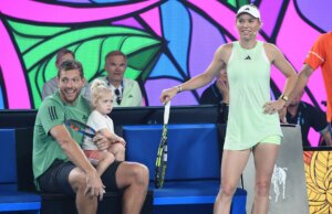 “Ele não poderia estar mais feliz” – Caroline Wozniacki recebe seu marido David Lee e o terceiro filho, compartilhando uma foto fofa de família com o recém -nascido bebê Caroline Wozniackki em 2024 EUA (Fonte da imagem: Getty)