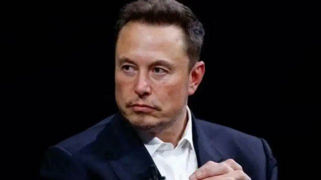 Elion Musk formando um feed americano com Trump

