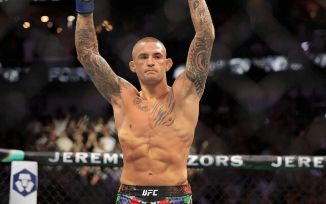 Elogio emocional ao UFC 318 de Ariel Helwani, Israel Adesania, Laura Sanko e mais

