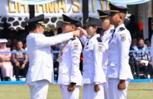 Em nome do governo, o ministro do Interior inaugurou 1.110 Pamong Praja Muda Ipdn Force xxxii Em nome do governo, o ministro do Interior inaugurou 1.110 Pamong Praja Muda Ipdn Force xxxii