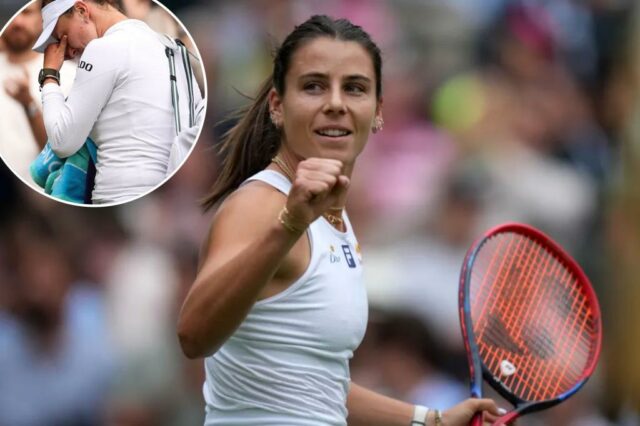 Emma Navarro, dos EUA, celebra a vitória na terceira rodada de singles femininos de Barbor Krejcikov da República Tcheca no Campeonato de Tênis de Wimbledon em Londres, sábado, 5 de julho de 2025.