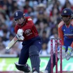 Eng-W vs. Ind-W: Capitão da Inglaterra Nat Skiver Burne para perder o restante da série T20 com lesão; Bomont chamou Skipper