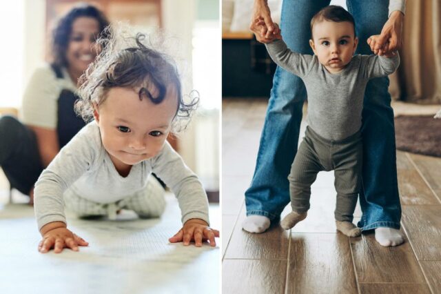 Uma criança rastejando no chão com uma mãe ao fundo.