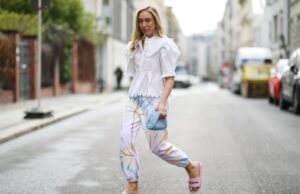 Essas 18 calças coloridas em pares perfeitamente com tanques brancos: menos de US $ 30 Essas 18 calças coloridas em pares perfeitamente com tanques brancos: menos de US $ 30