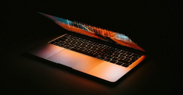 Estas são as melhores novas ofertas do MacBook neste julho: Opções Imagem por US $ 649

