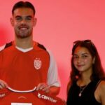 Estella Loupatty acompanhou Jens Raven assinou um contrato no Bali United, saindo oficialmente?