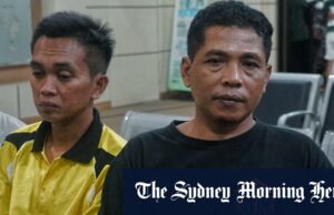 “Eu amarrei as coxas do meu corpo :: Histórias extraordinárias de Death and Survival Bali Ferry Desastre "Eu amarrei as coxas do meu corpo :: Histórias extraordinárias de Death and Survival Bali Ferry Desastre