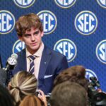 "Eu estou tipo, eu sei que você é": Arch Manning, Lane Kiffin Top Sec Media Day Day