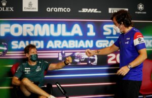 “Eu não o conheço como pessoa”: quando ele foi aberto para seu relacionamento com Sebastian Vettel Fernando Alonso Sebastian Vettel e Fernando Alonso da Red Bull 2013 Abu Dhabi GP - Fonte: Getty