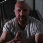 "Eu não posso trabalhar com ele: 2 vezes o campeão Jon Moxley faz uma reivindicação corajosa antes da partida brutal