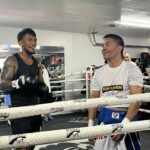 Eumir Marcial é trens com Manny Pacquiaoo no Knuckleheads Boxing Sports Hall em Las Vegas antes da luta contra o Mario Barrios.