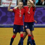 Euro da mulher 2025: Graham Hansen comemora o vencedor da Noruega, pois quase garante um local das quartas de final
