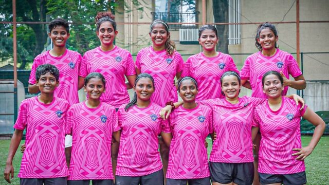 Ex -India International Aditi Chauhan de Mumbai, com sede em Mumbai, Warriorz FC

