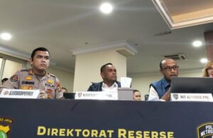 Expressando pegadas digitais, Polícia: Arya Daru quer pular do prédio e afundar no mar Expressando pegadas digitais, Polícia: Arya Daru quer pular do prédio e afundar no mar