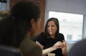 Exterior Considere a NBC Night News Ep Meghan Rafferti como VP Standards News Exterior Considere a NBC Night News Ep Meghan Rafferti como VP Standards News