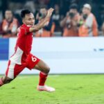 Faça 2 auxilia quando a equipe nacional da Equipe Indonésia Sub-23 Gastak Brunei, esta é a palavra Robi Darwis