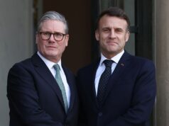 Starmer e Macron acusados de ‘brincar de relevância’ com plano do Estreito de Ormuz Família parental Blast UK e França por promover um estado palestino