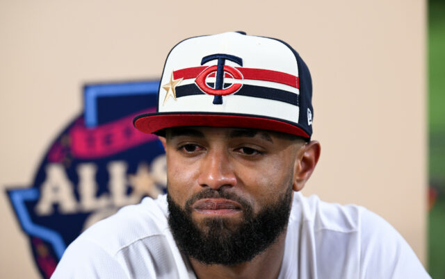 Filhotes fazem comércio para All-Star Verse: Relatórios

