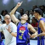 Tnt tnt tnt tnt 5g's Roger Pogoy, durante as finais da PBA Philippine Cup contra San Miguel Beemenmen.