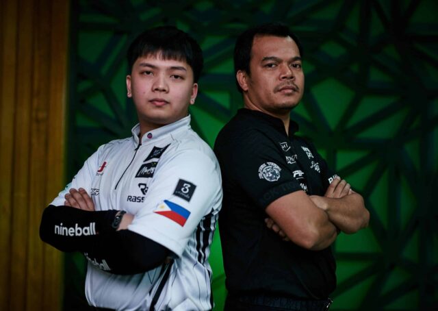 Carlo Biado e Young Bernie Regalario organizaram um conflito de todas as filipinas depois de progredir para as meias-finais do Campeonato Mundial da Piscina no Jeddah da Arábia Saudita.