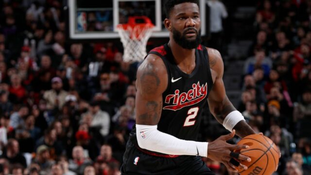 Fontes: Ayton para assinar um acordo de 2 anos com o Lakers

