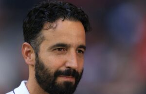 Fontes: Man Utd não pode assinar não. 9 neste verão Fontes: Man Utd não pode assinar não. 9 neste verão