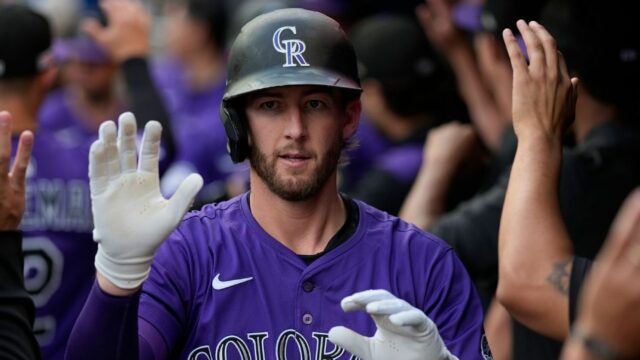 Fontes: Yankees recebe 3b para Rockies McMahon

