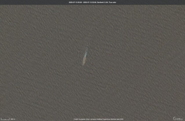 Foto de satélite capturou a operadora de aeronaves dos Estados Unidos implementada perto do Irã

