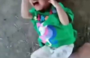 Frustração de sua esposa pedindo divórcio, o homem em Purwakarta tem seu coração para perseguir o menino Frustração de sua esposa pedindo divórcio, o homem em Purwakarta tem seu coração para perseguir o menino