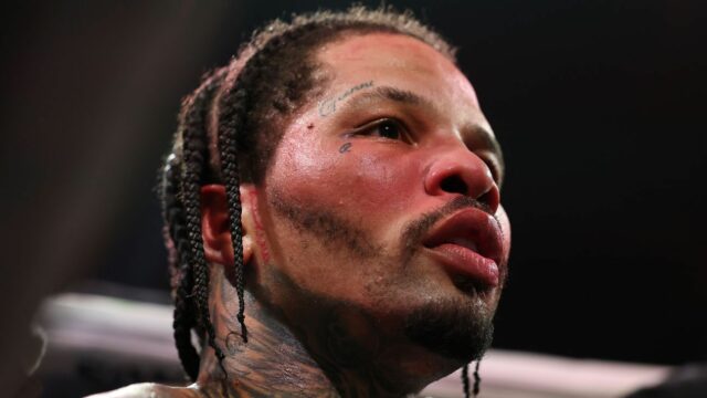 G. Davis's Boxing Star preso pela carga da bateria

