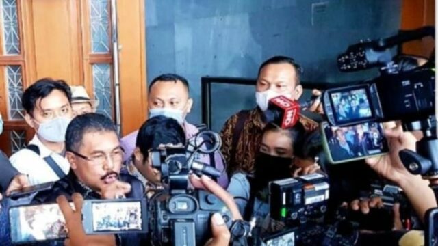 Gekira rejeitou a suspensão da prisão de 7 suspeitos da destruição da vila da oração em Sukabumi

