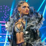 Giulia é uma nova parceria com o antigo campeão em WWE Smackdown; O primeiro desafio para o título dos EUA foi anunciado