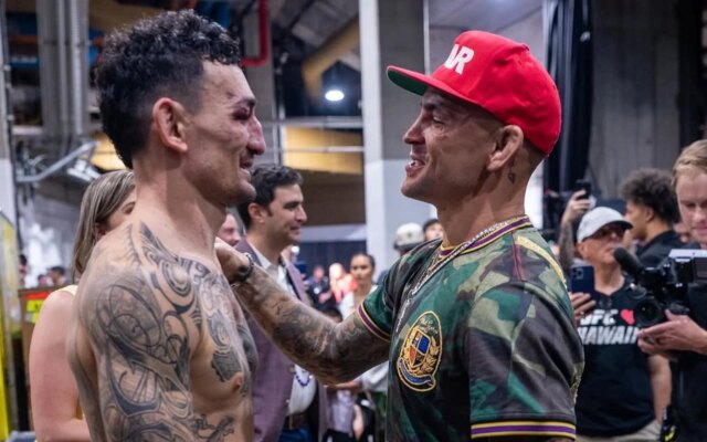 "Go F ** King Dana" - Max Holloway e Dustin Poirier reagem após a noite lutando no UFC 318

