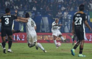 Graças a Ronaldo, Persib e Arema FC, centenas de milhões de rúpias foram embolsadas na Copa Presidencial de 2025 Graças a Ronaldo, Persib e Arema FC, centenas de milhões de rúpias foram embolsadas na Copa Presidencial de 2025