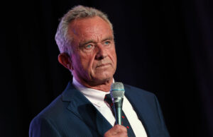 Grande tecnologia para trabalhar com Trump Admin para construir um ecossistema para a saúde digital WASHINGTON, DC - MAY 24: Independent presidential candidate Robert F. Kennedy Jr. speaks at the Libertarian National Convention on May 24, 2024 in Washington, DC. Kennedy is seeking qualification to be part of the first presidential debate currently scheduled on June 27 between Democratic presidential nominee President Joe Biden and Republican presidential nominee former President Donald Trump. (Photo by Kevin Dietsch/Getty Images)