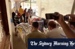 Greve Israel atinge a igreja do que o antigo papai é chamado diariamente Greve Israel atinge a igreja do que o antigo papai é chamado diariamente