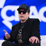 Grok 4 parece consultar Elon Musk para responder a perguntas controversas