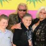 Família de cães Guide the Bounty Hunter-S encontra seus 14 filhos