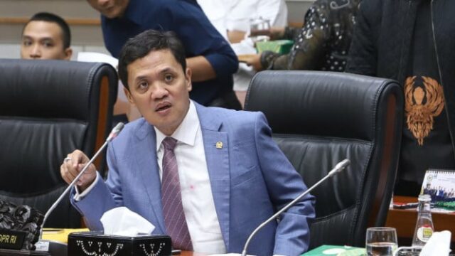 Habiburokhman convida os moradores a permanecer no monitoramento do Parlamento construindo o Código de Processo Penal

